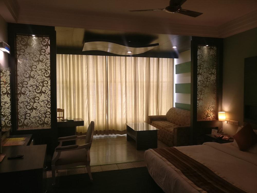 K C Residency Katra Katra (Jammu and Kashmir) Bagian luar foto